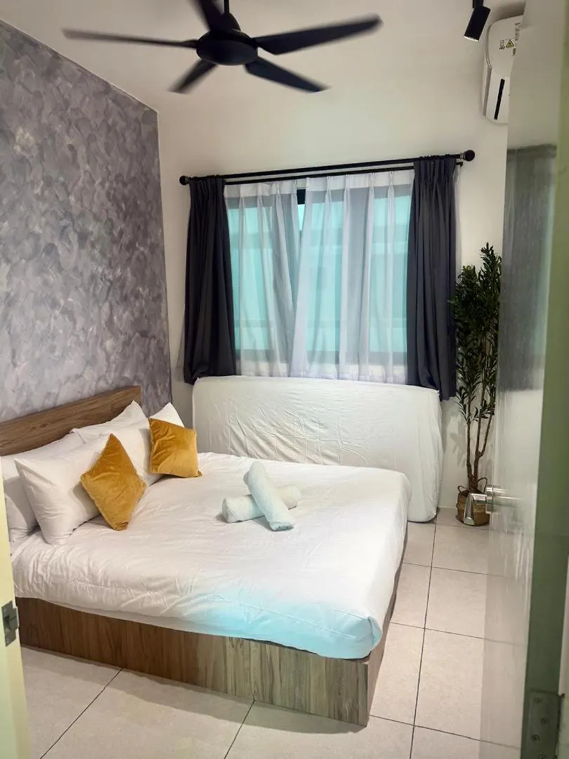 Meritus Suites - 8Pax ペライ マレーシア