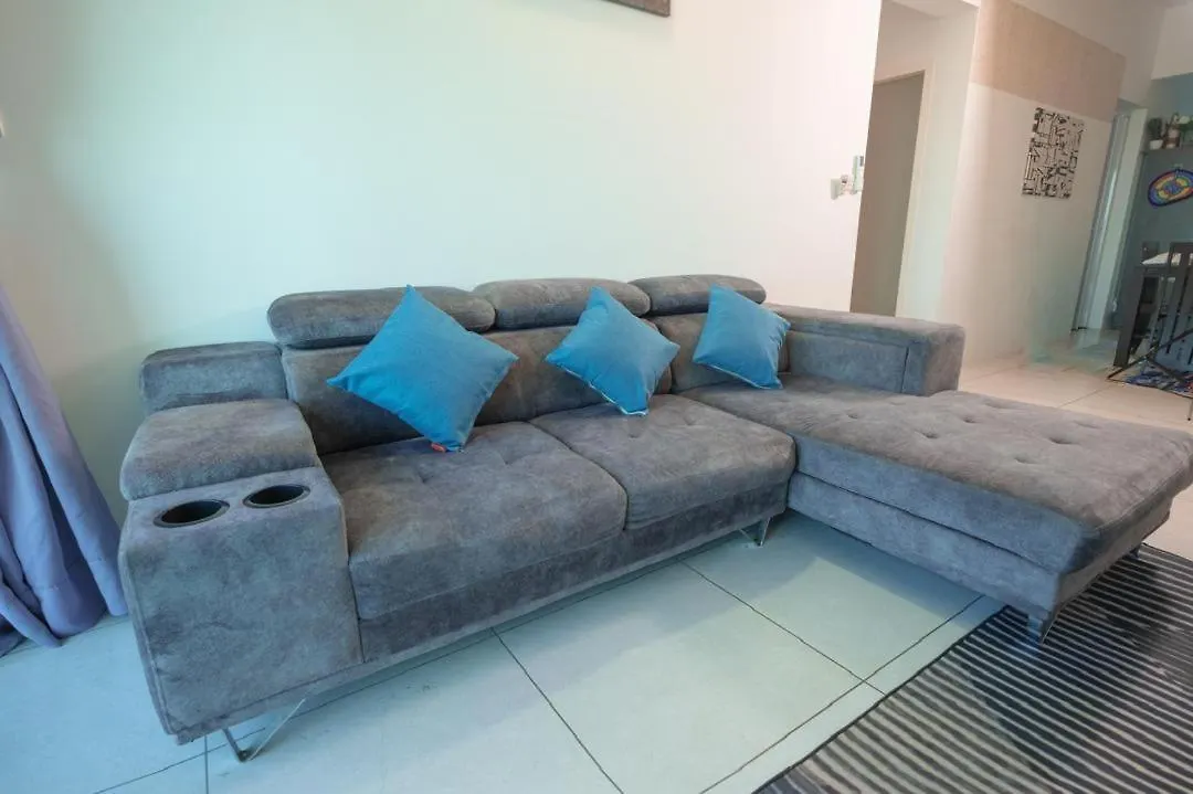 Meritus Suites - 8Pax Перай Малайзия
