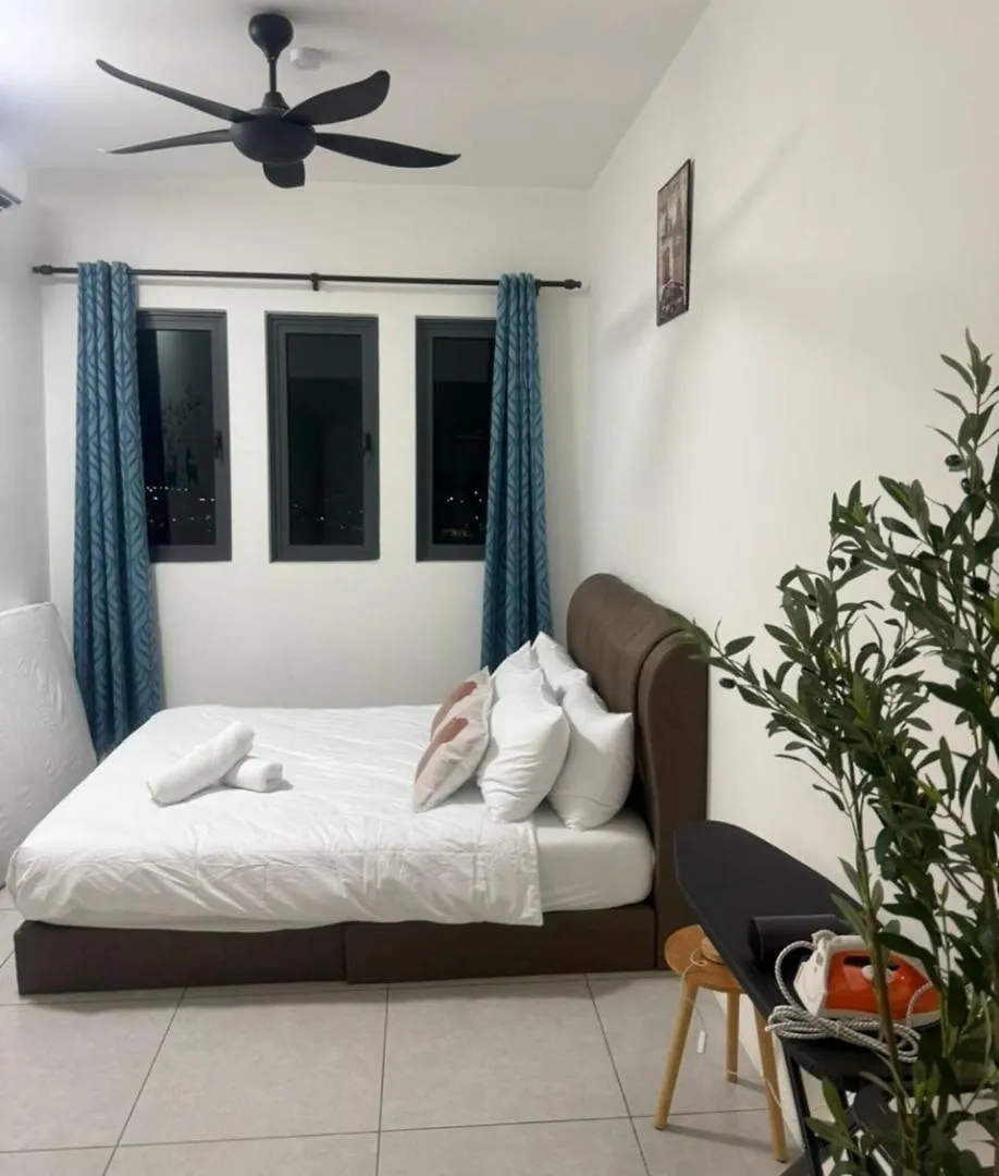 Meritus Suites - 8Pax Перай Апартаменты