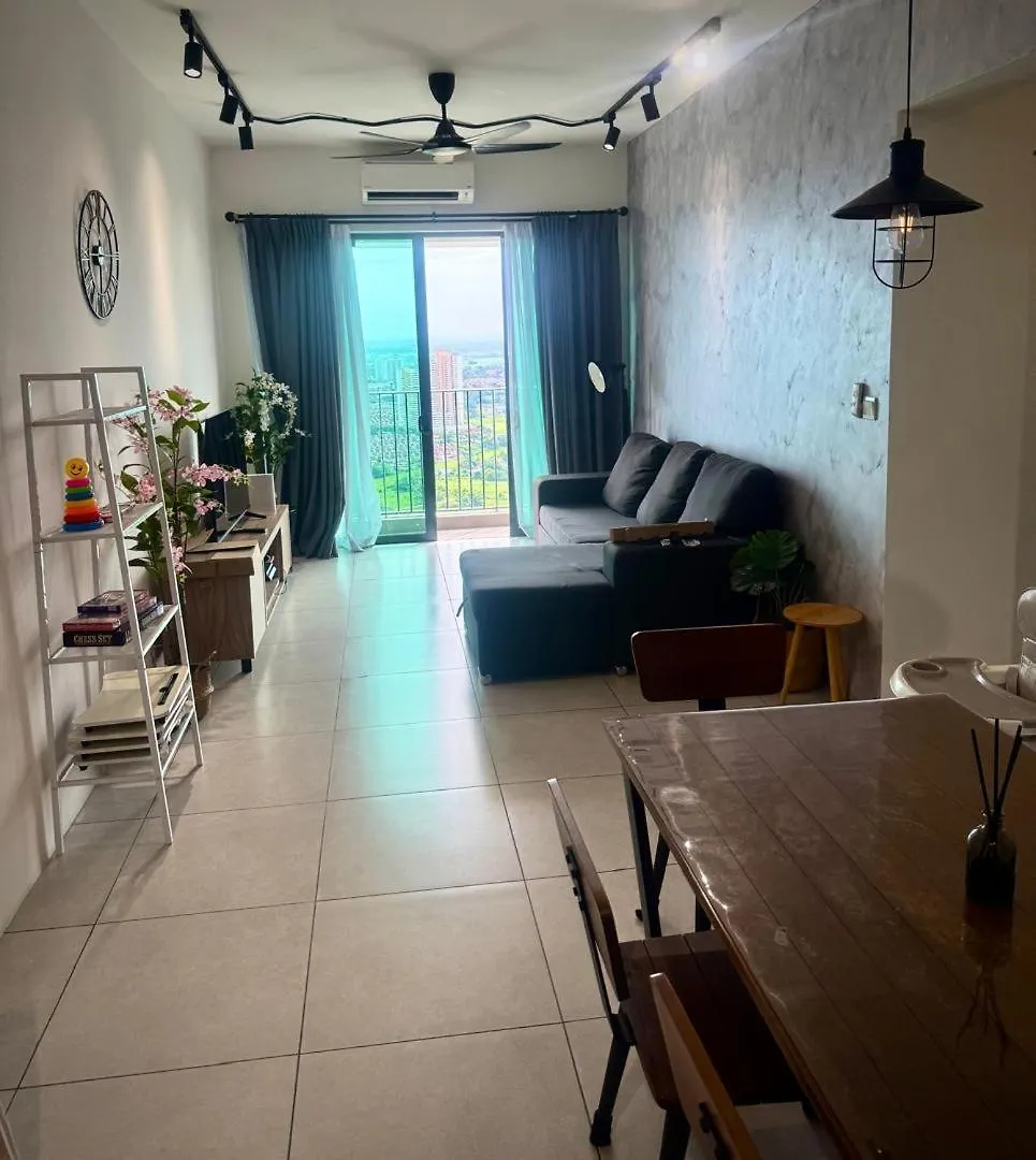 Meritus Suites - 8Pax Перай Малайзия